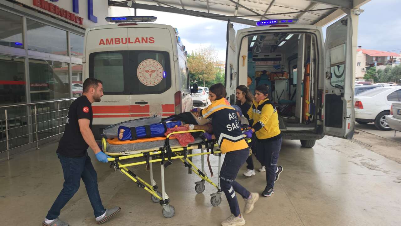 Çarpışan otomobiller bu hale geldi! 1 ölü, 2 yaralı var 7